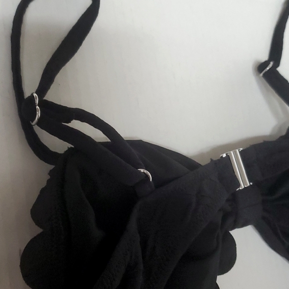 NWT The Cupshe Black Knotted Scalloped One Piece Swimsuit Small - Picture 12 of 12